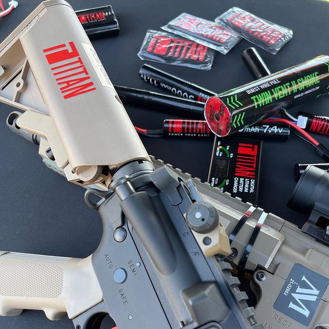 Inverse Sticker Titan Patches | Titan Batteries - Europe